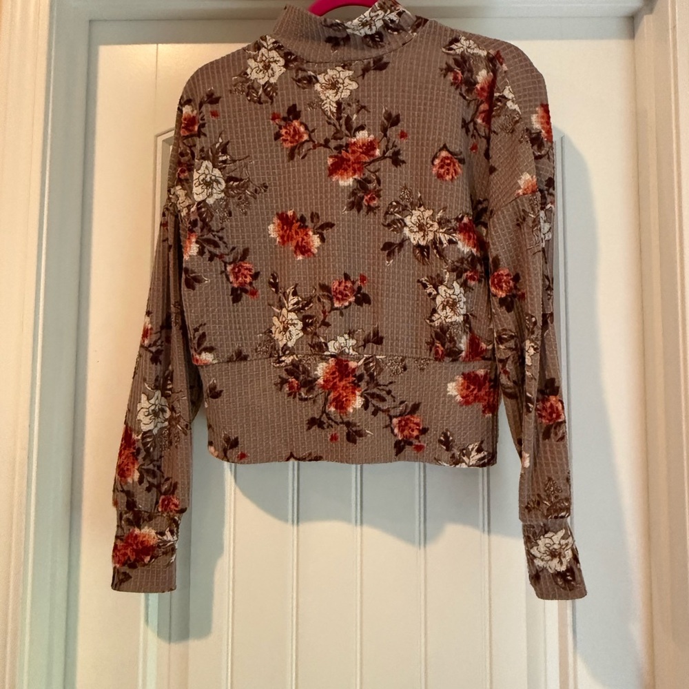 Mock Neck Floral Waffle-Knit Cropped Top - Taupe with Rust & Cream Flowers